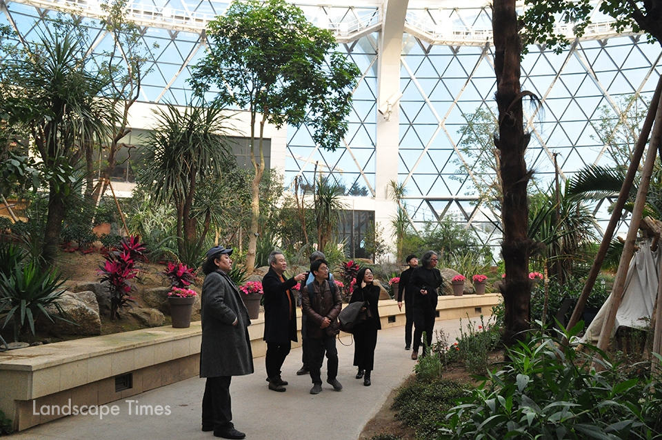 한국조경설계업협의회가 지난 26일 서울식물원 식물문화센터에서 온실 투어 및 박공영 (주)우리씨드 대표의 식물 특강을 진행했다.