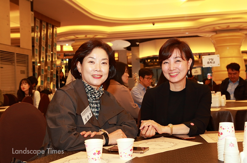 최윤주 울산시회 사무국장(좌측)과 박서영 키그린 대표  ⓒ지재호 기자