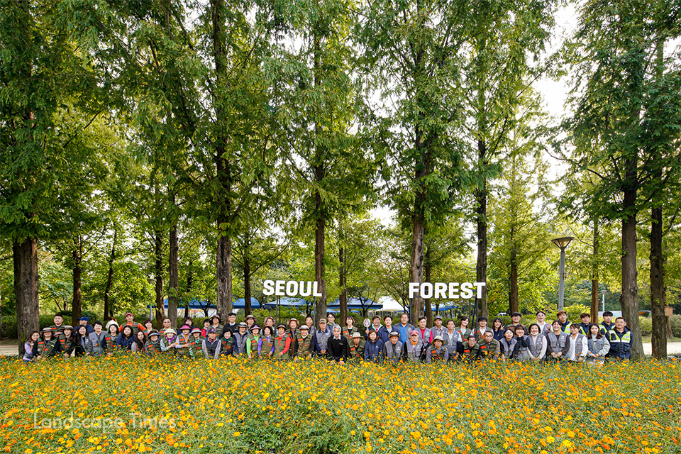 서울숲에서 서울그린트러스트 회원들   ⓒ서울그린트러스트