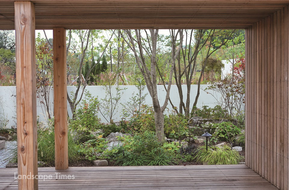 LH가든쇼에서 대상을 수상한 정원 ‘청초 : 자세히, 오래 보아야 하는 정원’
