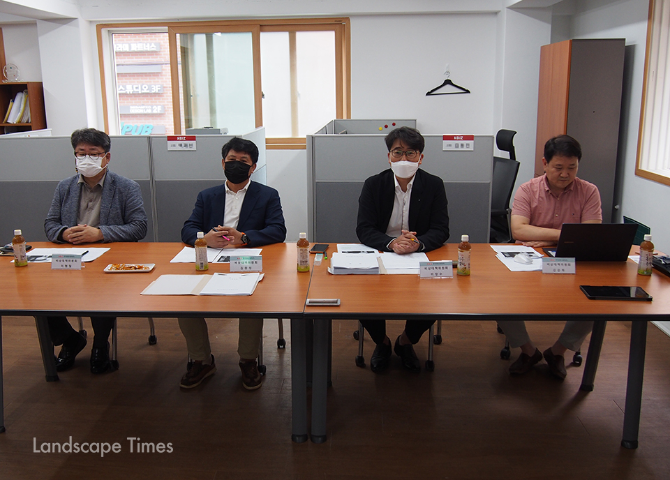 한국공원시설업협동조합 비상대책위원회는 지난 9일 조합사무실에서 기자간담회를 가졌다.