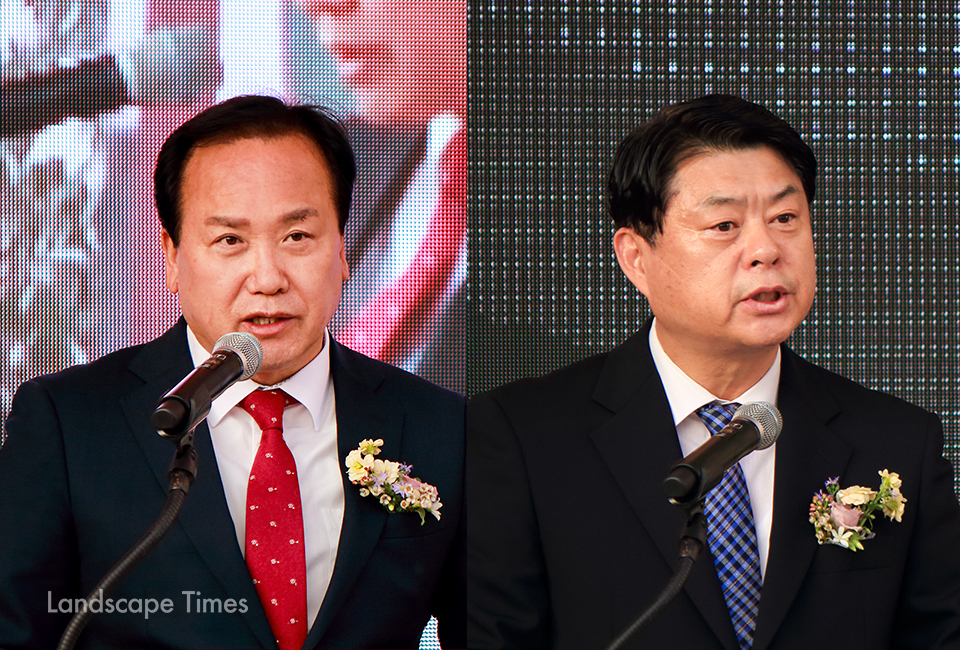 이권재 오산시장(좌측)과 이한규 경기 부지사   ⓒ지재호 기자