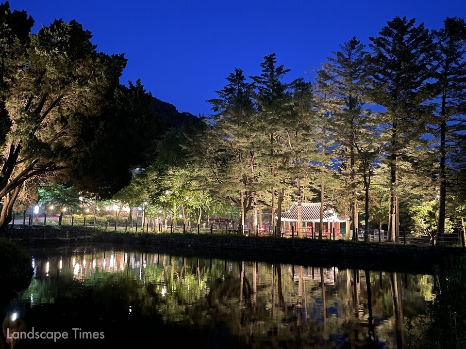 남한산성 관어정과 지수당의 야간 풍경Ⓒ경기도