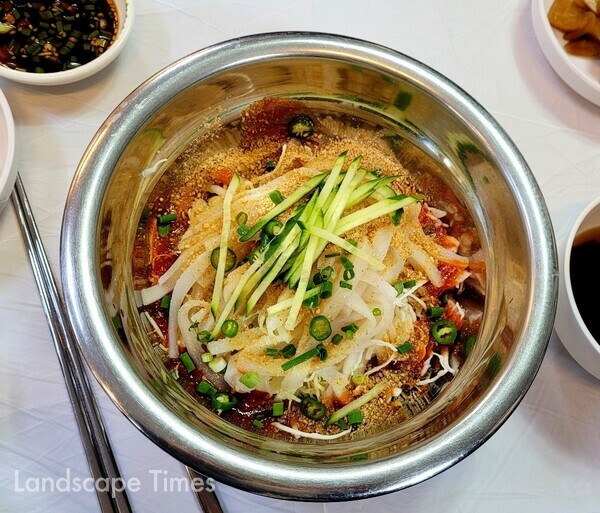 오징어회 비빔밥