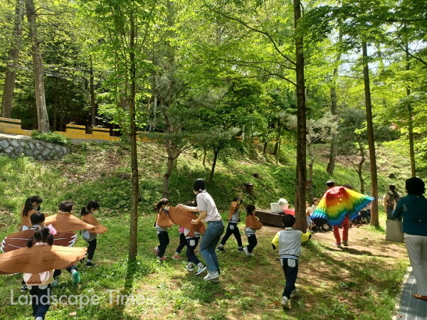 대전목재문화체험장 '나무상상놀이터에서 놀자' 프로그램 ⓒ대전시